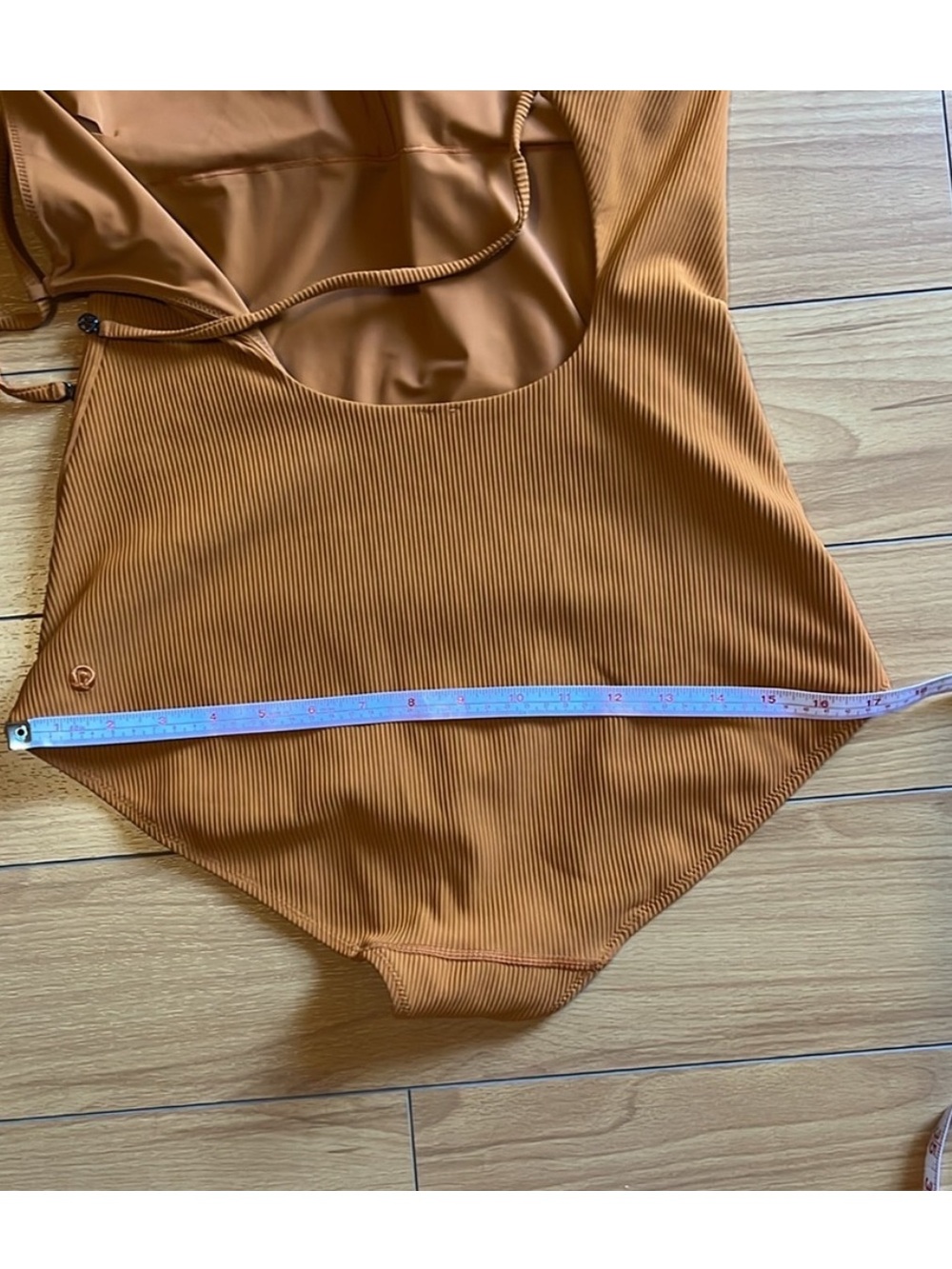 Lululemon Bathing Suit 8/10 - Picture 7 of 14